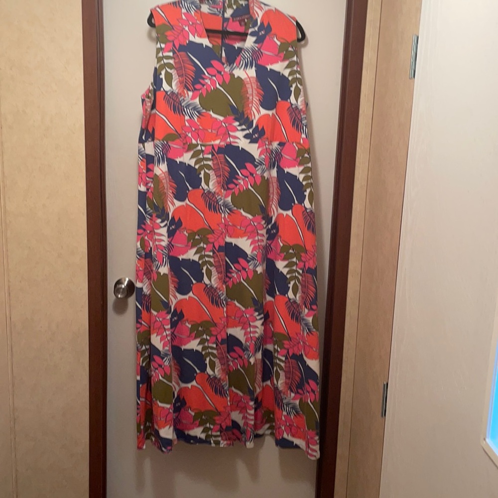 Floral print maxi dress.